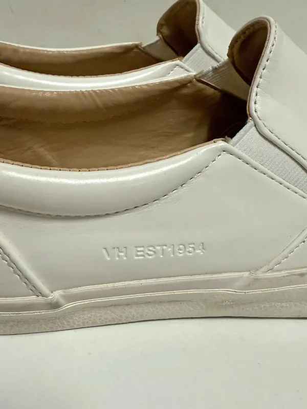 *RARE* VH EST 1954 Vintage Havana White Leather Gold Star Perforated Sneakers - Image 7