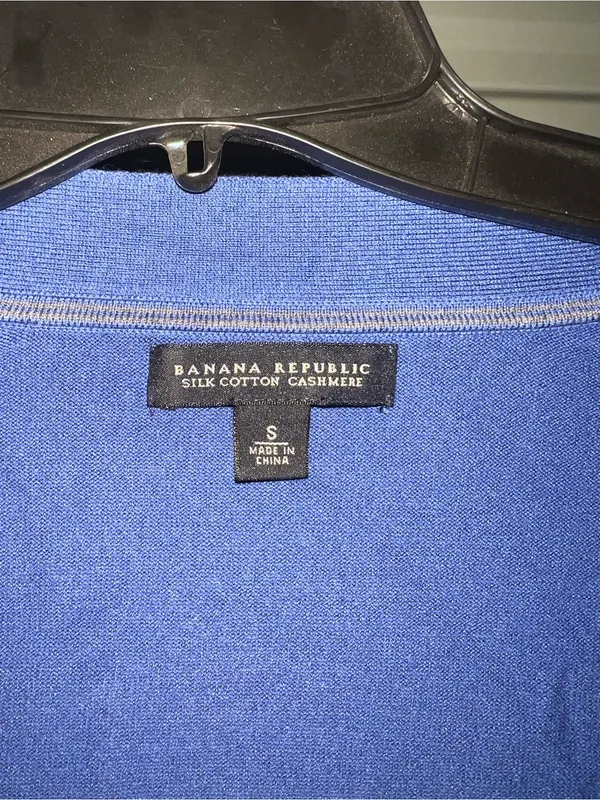 Banana Republic Silk Cashmere Small Royal Blue V-Neck Sweater‎ - Image 2