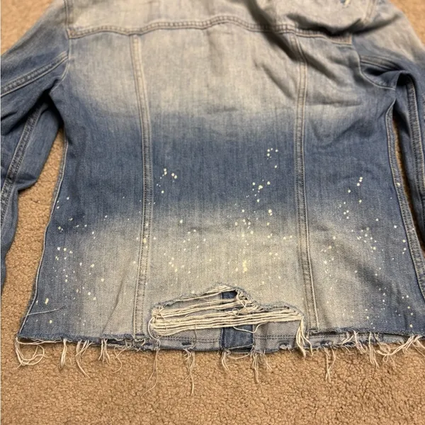 HOLLISTER Women's Distressed Tie Dye Destroyed Denim Jean Jacket Size Small - Image 13