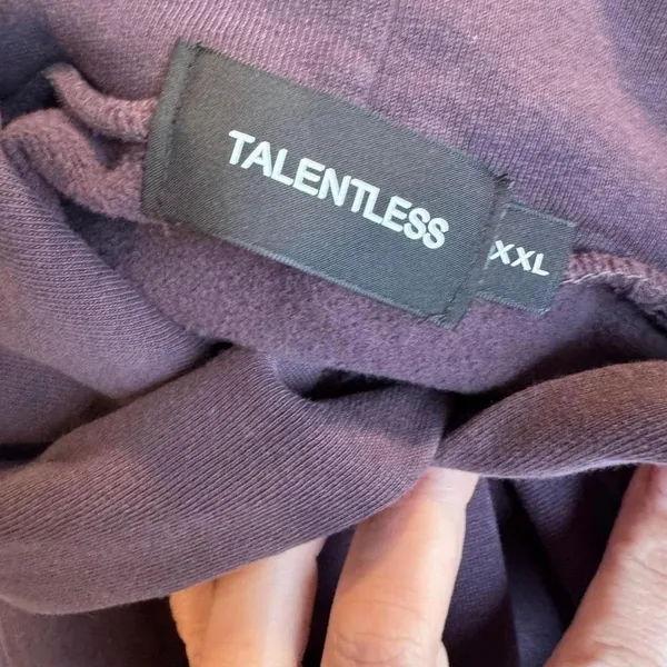 New‎ talentless brand hoodie in wine women size XXL - Image 5