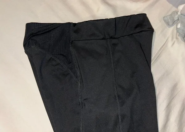Fabletics Highwasted Leggings - Image 4