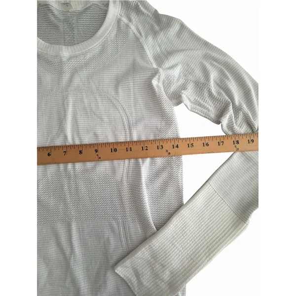Lululemon Swiftly Womens Size 6 White Top Tech Long Sleeve Activewear #JJJ4-3 - Image 4