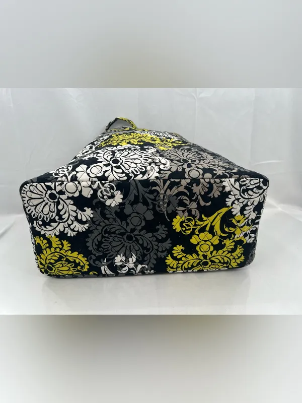 Vera Bradley East West Tote - Image 6