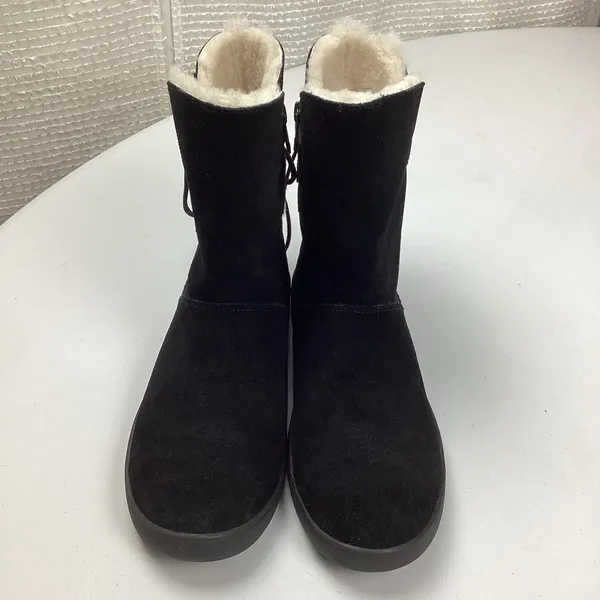 Koolaburra by UGG Shazi Black Suede Short Boots Tie Back Zip Size 9 NWOT - Image 4