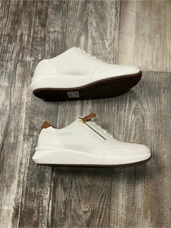 Clarks Women's White Leather Sneakers with Gold Zip and Brown Accents Size 8.5 - Image 11