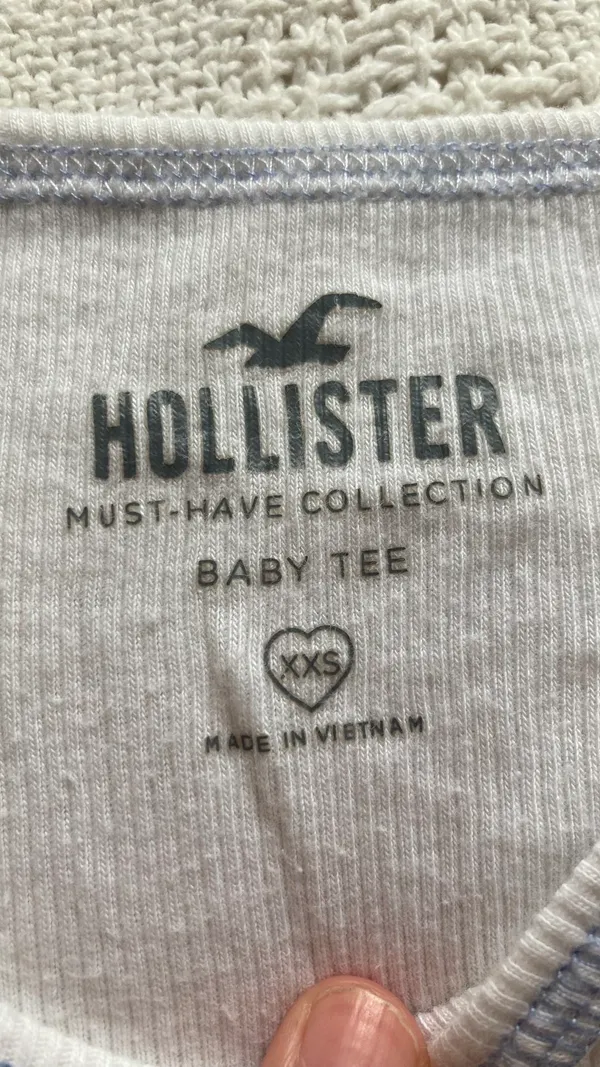 Hollister Baby Tee - Image 2