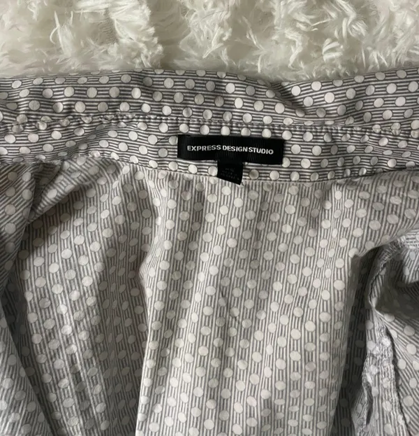 Light Colored Button Down Work Blouse XS - Image 4