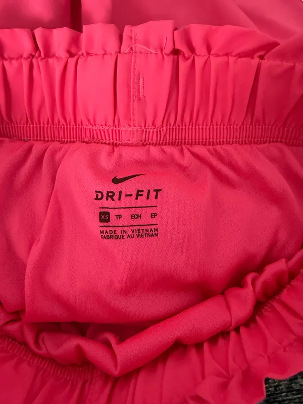 Nike Shorts Pink Dri-Fit - Image 3