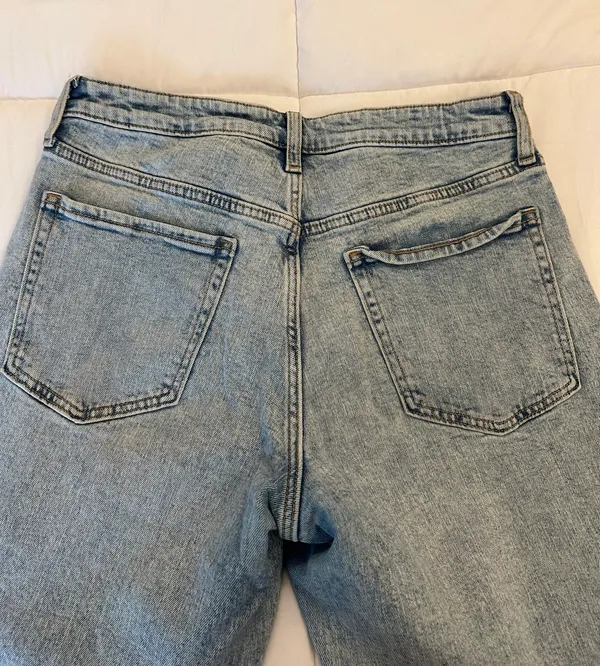 Old Navy Jeans - Image 4