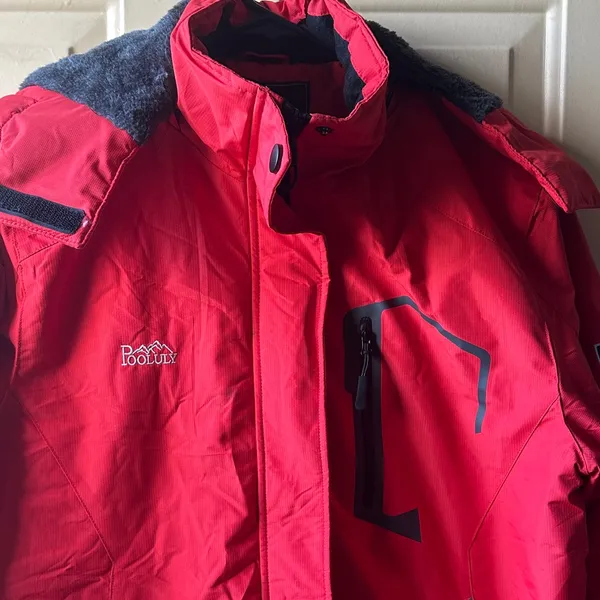 Red Ski & Snow Jacket weatherproof windbreaker hooded Raincoat size medium - Image 2