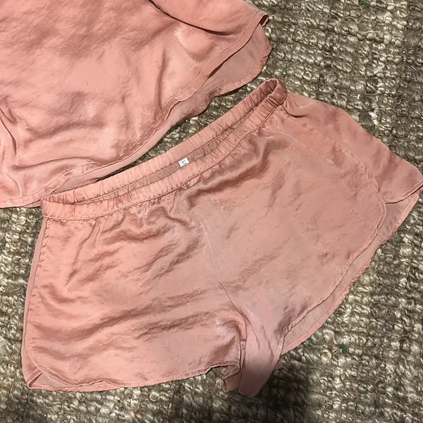 Lively Blush Pink Two Piece Satin Lounge Set Size Small - Image 5
