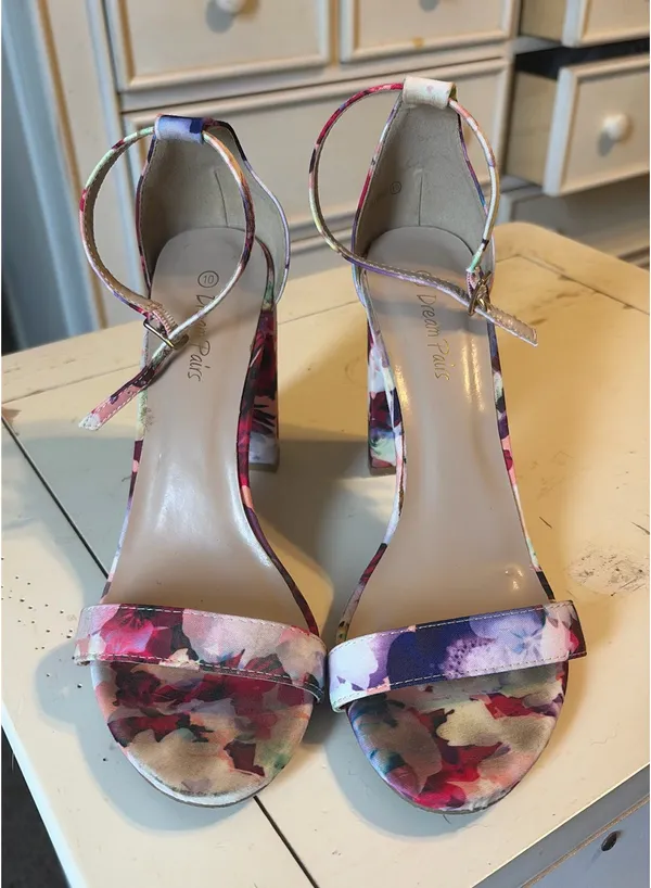 Dream Paris Floral Heels - Image 2