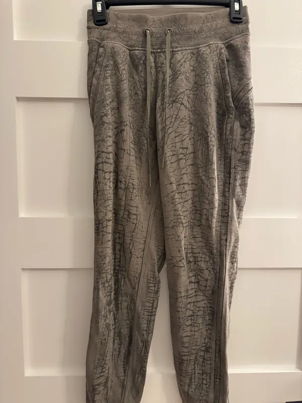 Lululemon Joggers - Image 2