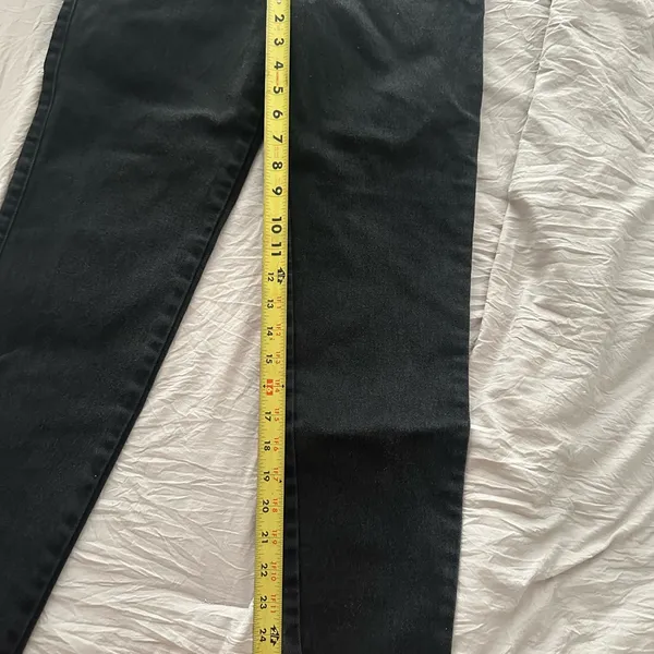 Levi's Vintage Women's Straight Leg Dark Jeans - Image 11