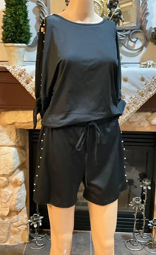 Black Pearl-Embellished knotted cuff T-Shirt & Elastic Waist Short L - Image 3