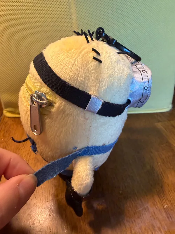 Disney The Despicable Me Minion Plush Keychain Coin Purse - Image 6
