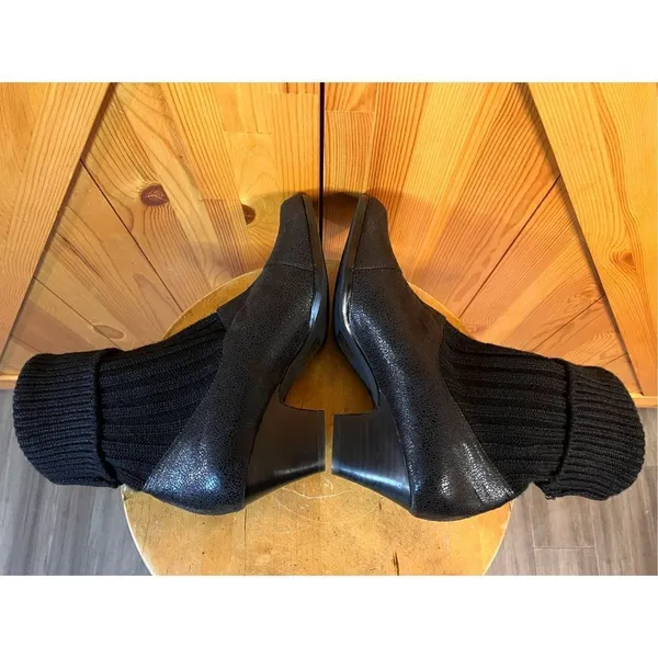 Hot in Hollywood boots size 8W ￼ - Image 5