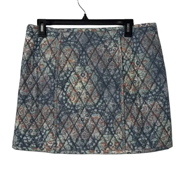 Free people Mini Quilted Blue Floral Skirt(Size 10) - Image 6
