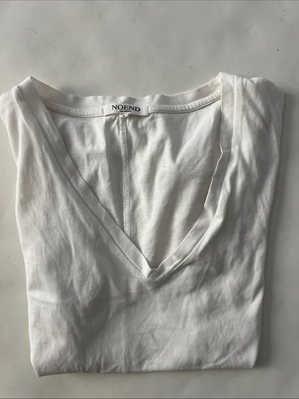 No End Denim Supima Cotton Deep V-Neck Tee White Small $59 - Image 7