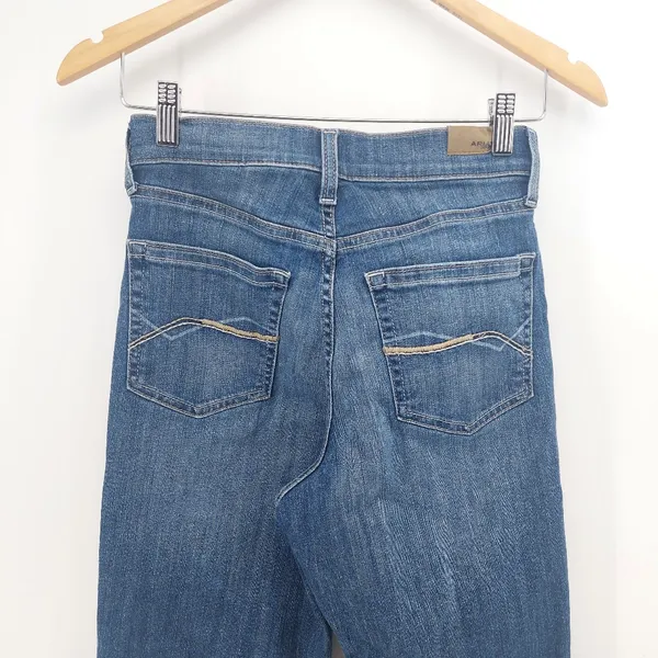 Ariat Women's Distressed Ultra High Rise Straight Leg Jeans - Dark Blue Sz 26R - Image 3