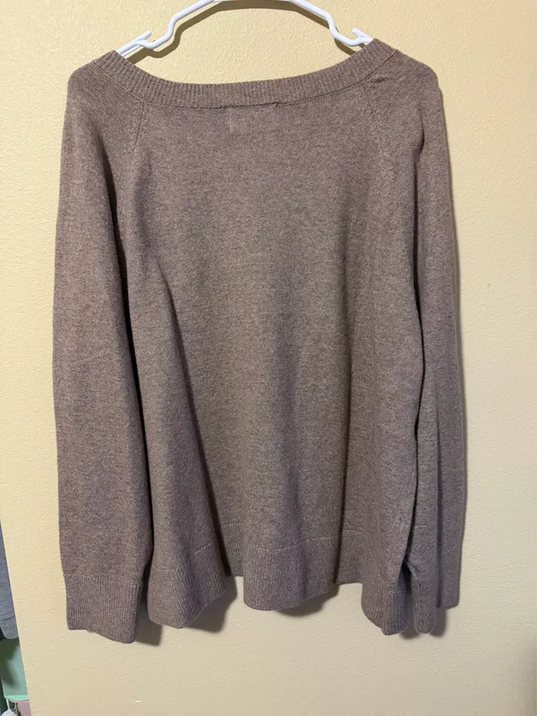 Old Navy SoSoft V-Neck Sweater - Image 3