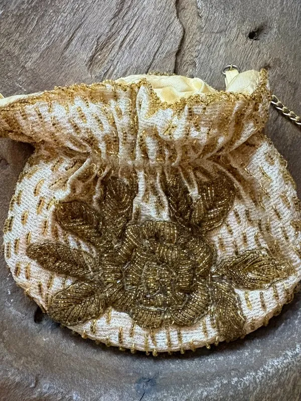 Vintage La Regale small gold handmade beaded evening bag chain strap retro - Image 7