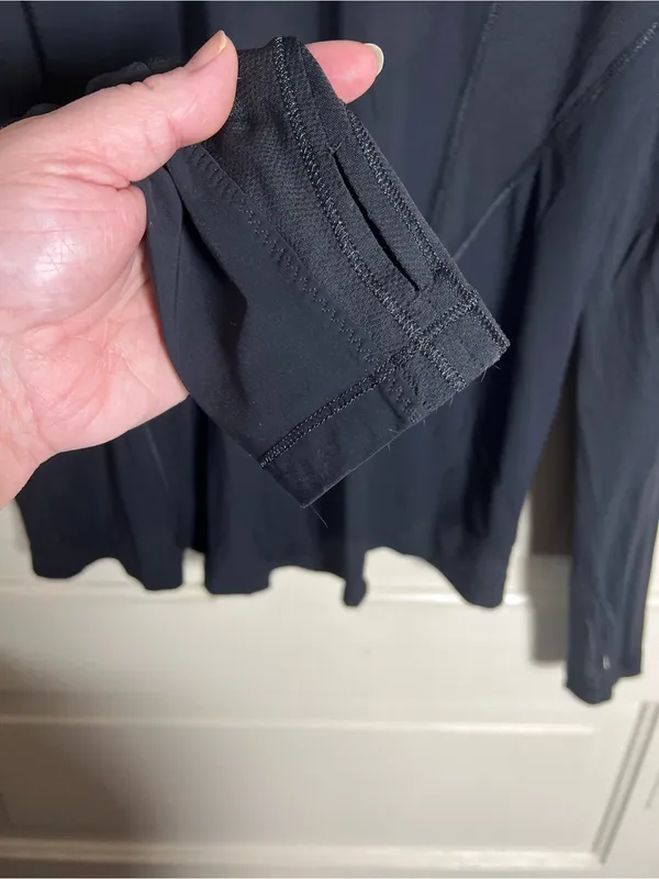Lululemon Runbeam Long Sleeve Black Size 8 W3A51S - Image 3