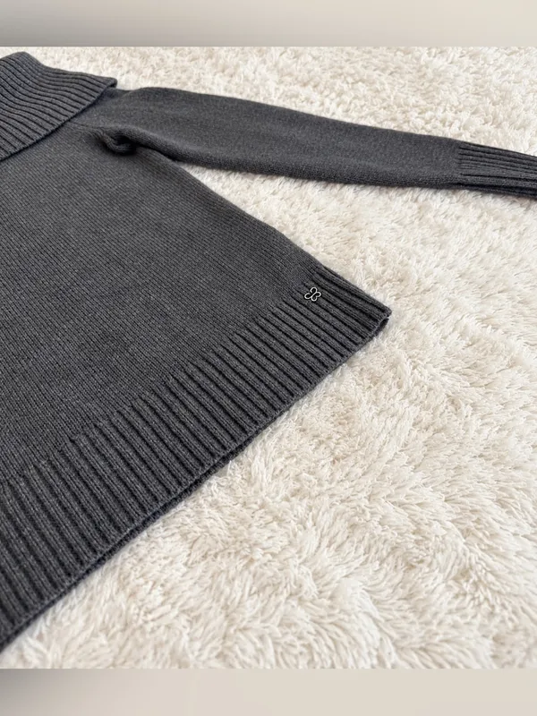 NWOT Aritzia Sunday Best Topaz Off Shoulder Sweater – Heather Chrome – S - Image 11