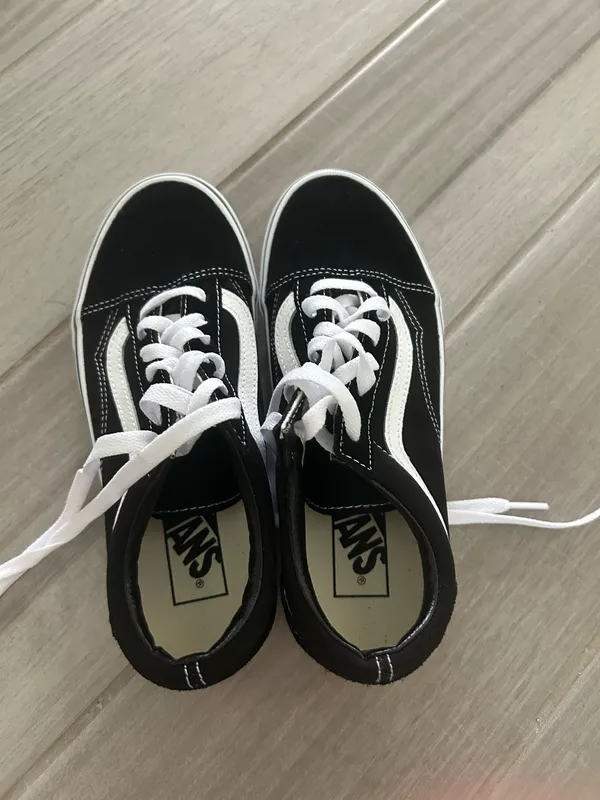 Black and white vans - Image 2