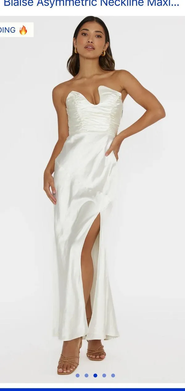 Selfie Leslie Dress - Image 3