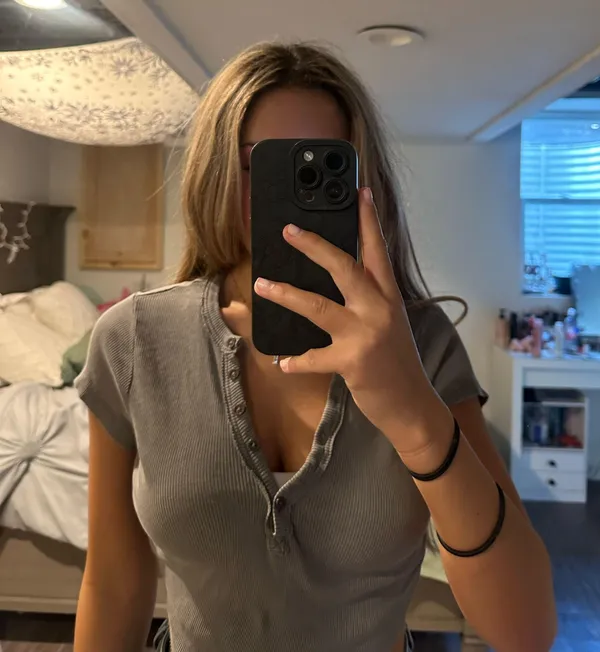 Garage Cropped Top - Image 3