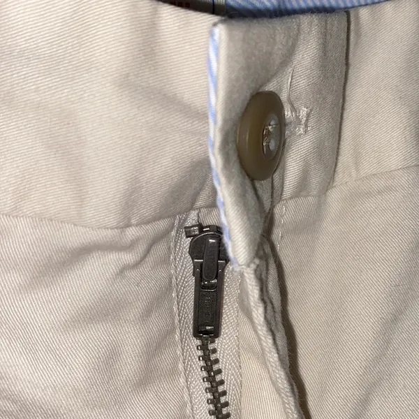 Khakis by Gap chino hot 4 inch tan shorts size 12 - Image 6