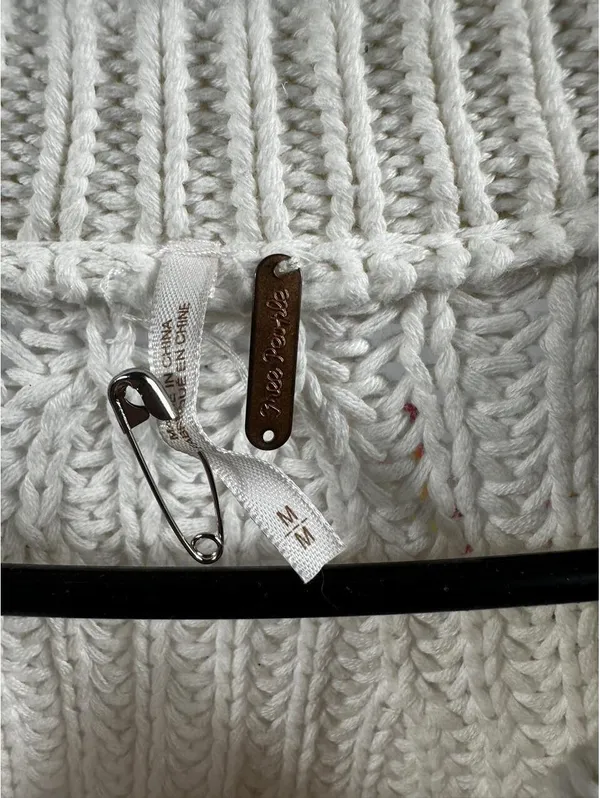 H60 Free People white sweater Size M #knitwear #winterwear - Image 2