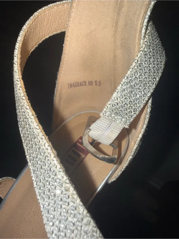 Silver heels Size 5.5 - Image 6