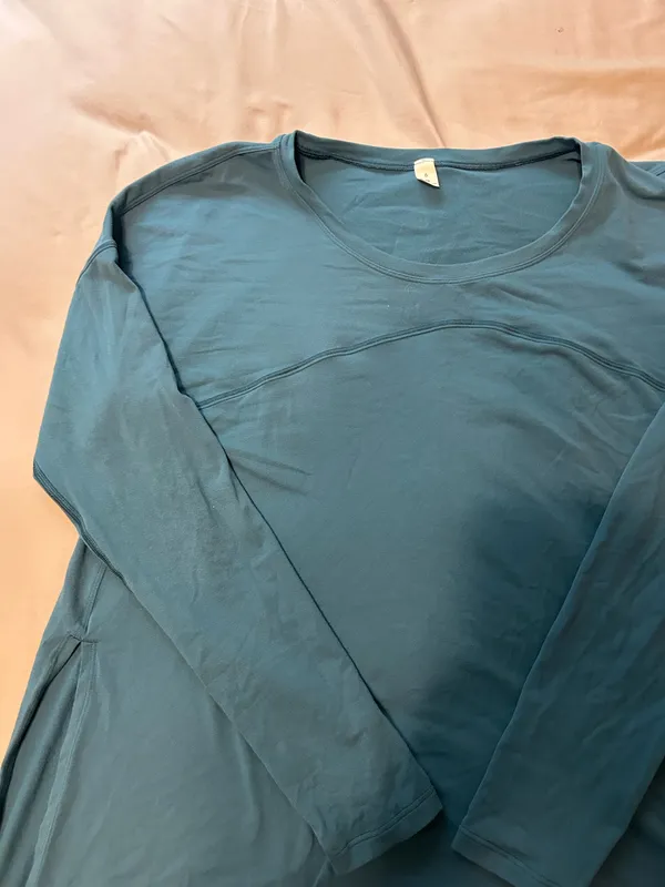 Lululemon Long Sleeve Tee - Image 3