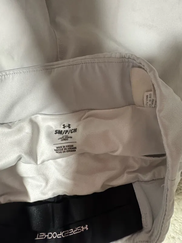 Under Armour Shorts Athletic Grey - Image 5