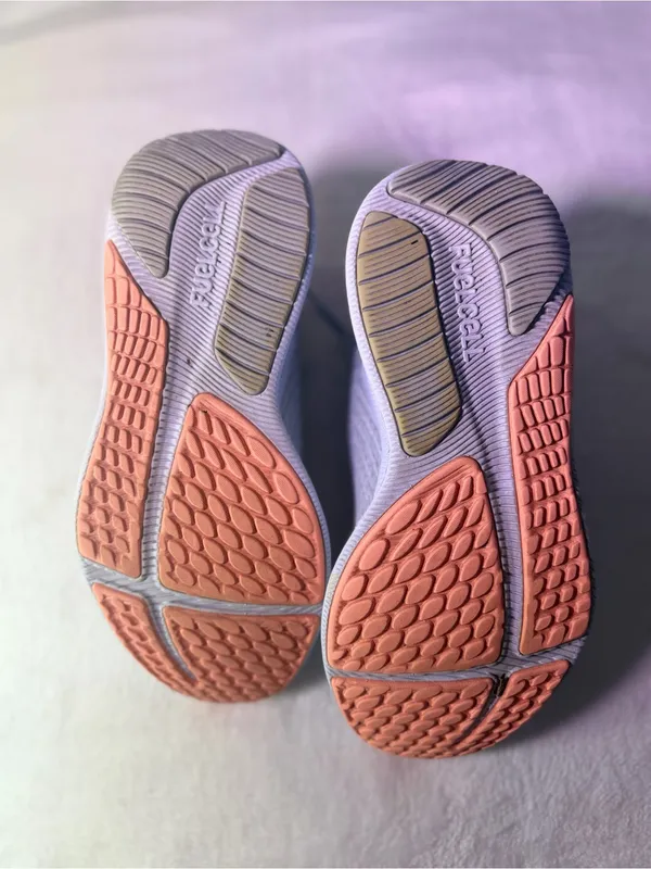 New Balance Women's Light Blue Sneakers with Coral Accents - Image 9