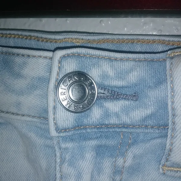 American Eagle 2 High Rise Shorty Jeans Light Wash Raw Hem Shorts - Image 6