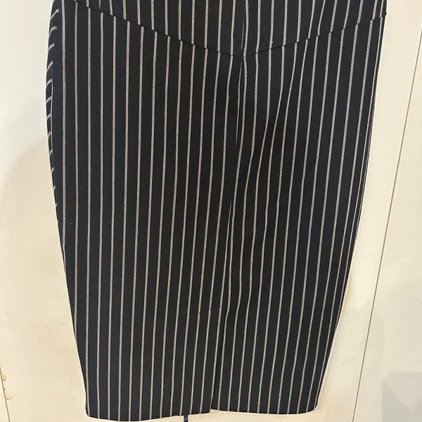 Navy Pinstripe Pencil Skirt - Sleek Office to Evening Wear - Image 8