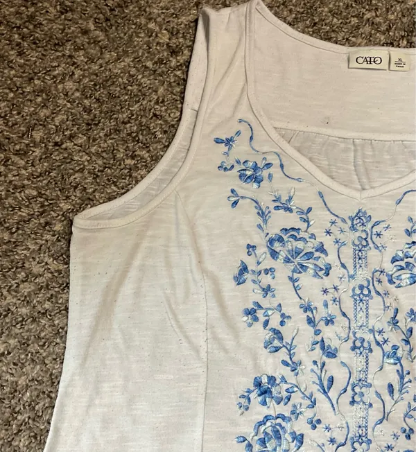 Cato Women's XL Tank - Image 3