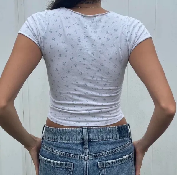 Brandy Melville Blue Floral Gina Top White - Image 3