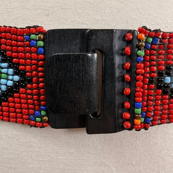 Vintage Seed Bead Geometric Diamond Wide Belt Red Stretch Wood Buckle 42in - Image 3