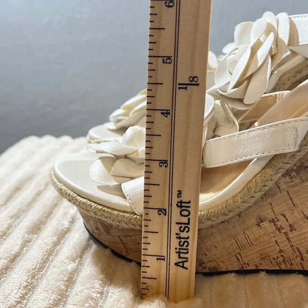 JustFab 826 | NIB White Floral Cork Espadrille Wedge Sandals White Size 9 Wedding Bridal - Image 5
