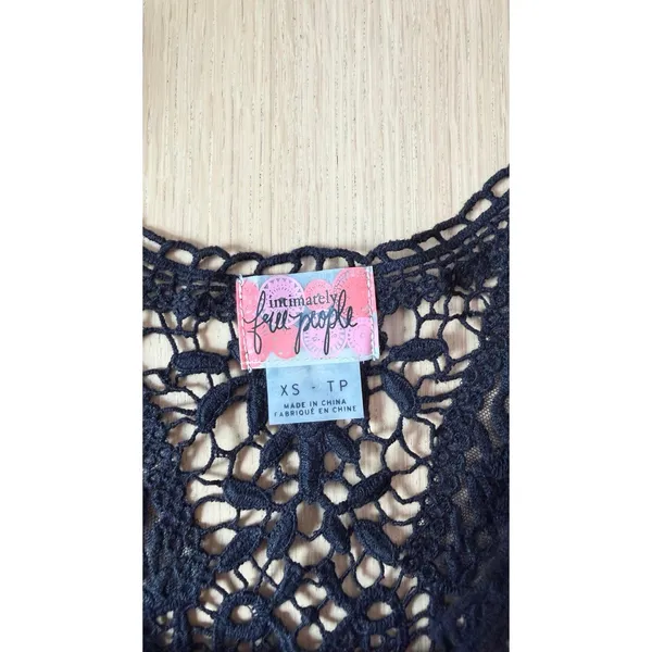 Free People Y2k Lace Macrame Crochet Black Festival Top size XS - Image 3