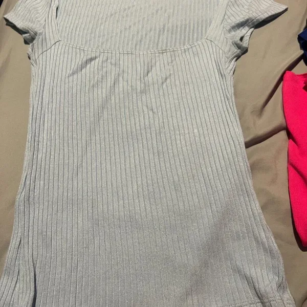 Reformation ribbed‎ blue basic tee xs - Image 4
