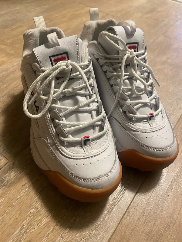 Fila Disruption 2 Gum Sole Sneakers Shoes Women 7.5 - Image 3