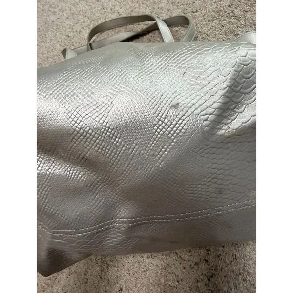 Bath & Body Works Silver Snakeskin Tote Bag Zipper Metallic Faux Leather Purse - Image 6