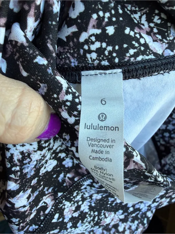 Lululemon Wunder Under Crop Roll Down Scallop Luxtreme 24" Floral Spritz Size 6 - Image 5