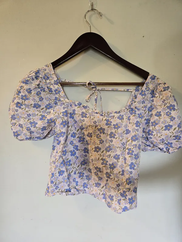 Blu Pepper Blue Floral Puff Sleeve Crop Top - Image 4