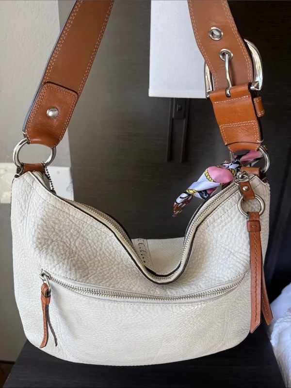 Coach Leather Hobo Bag with Tan Strap and White Body - Image 8
